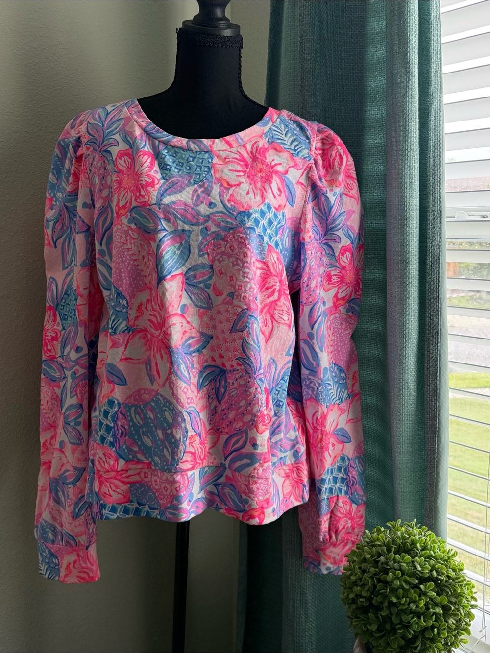 Lilly Pulitzer Pink & Blue Floral Puff-Shoulder Top